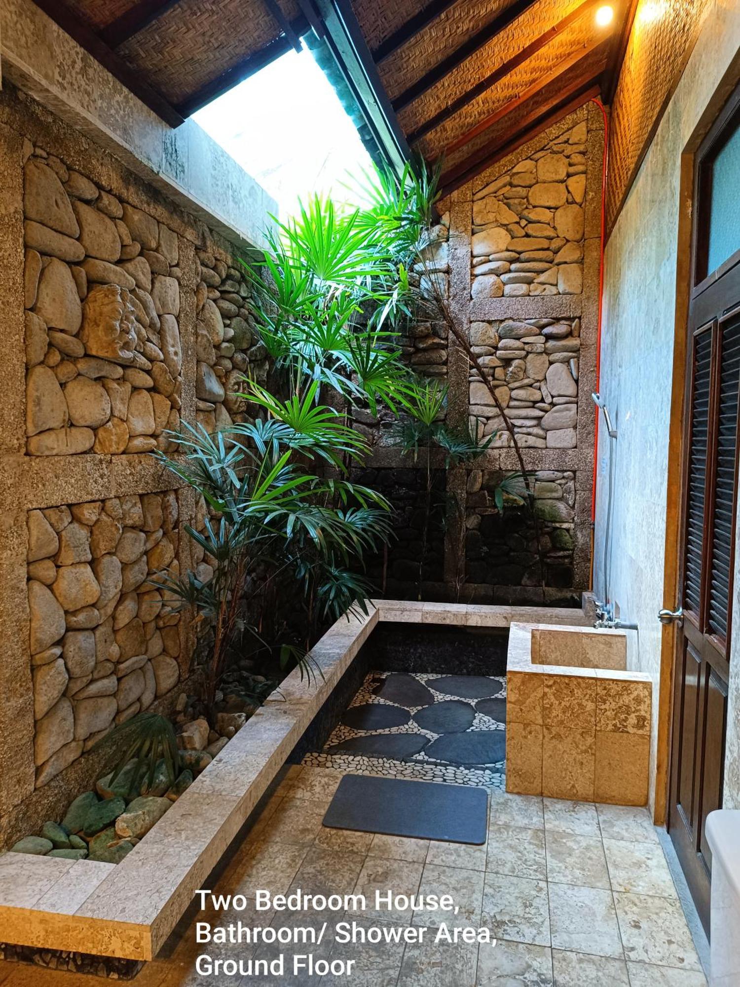 Guci Guesthouses Ubud Kültér fotó